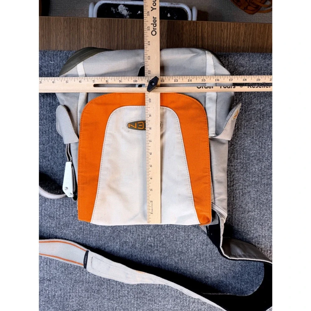 Keen Messenger Bag Tan Orange Ripstop Nylon Crossbody Recycled Rubber Base Y2K